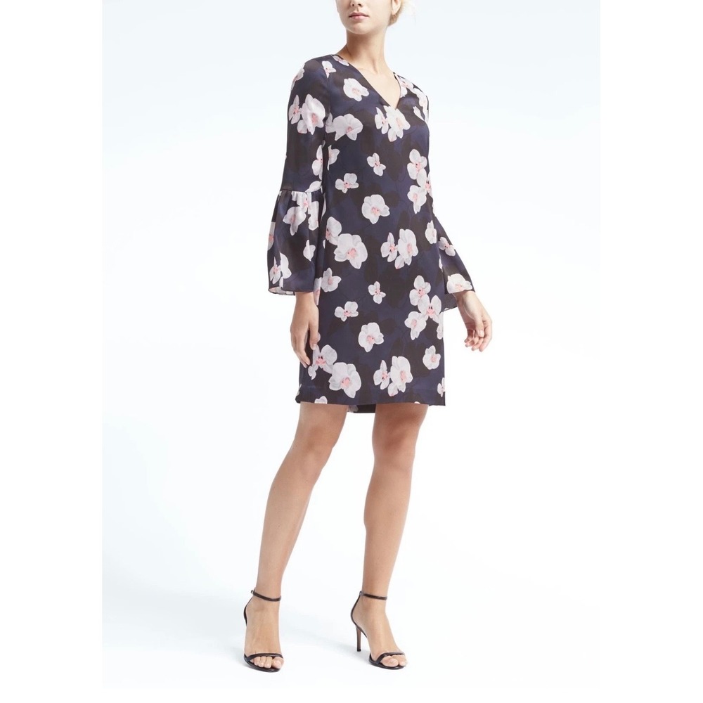 Banana‎ Republic Navy Blue Orchid Floral Bell Sleeve V-Neck Shift Dress Size 2